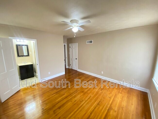 Foto del edificio - 4334 Fairhaven Ln