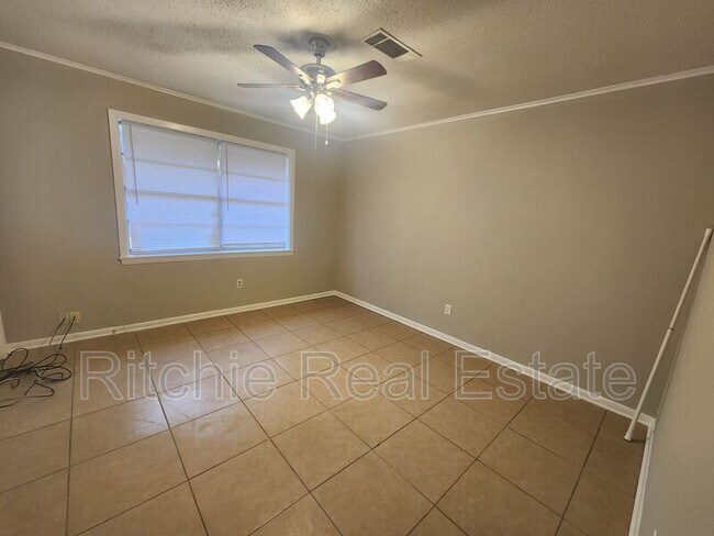 Foto del edificio - 416 Forest Ave