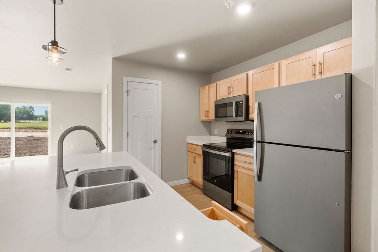 The Ponds - 200 Pondview Dr Johnson Creek, WI 53038 | Apartments.com