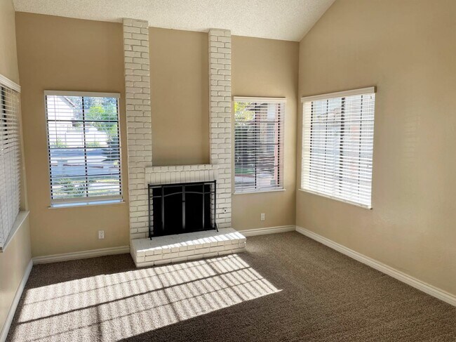 Building Photo - 23595 Norris Cir