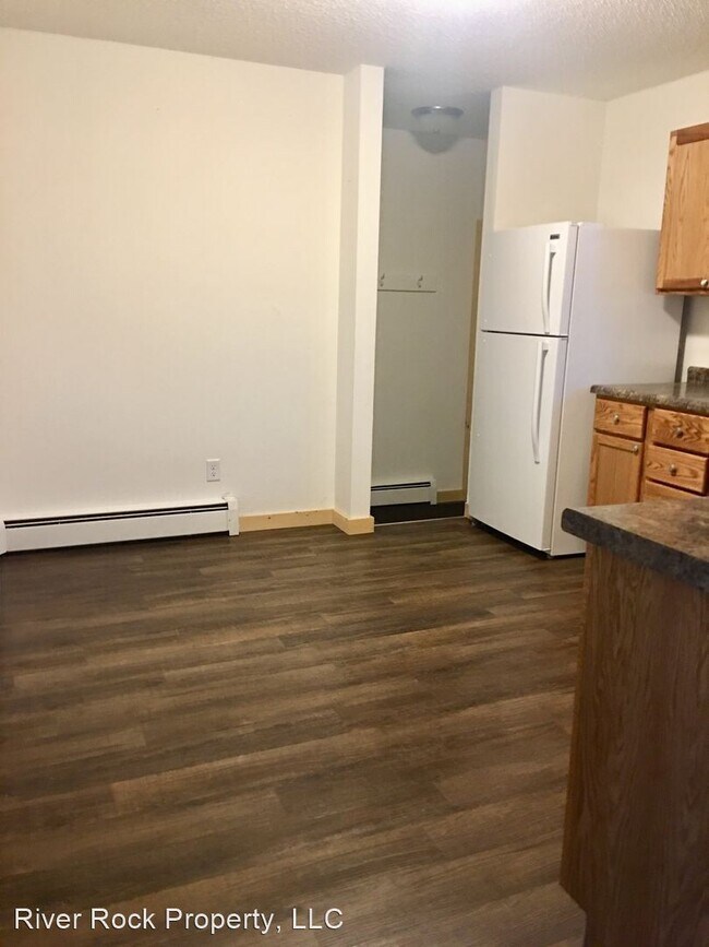 Building Photo - 4 br, 2 bath House - 625 2nd Avenue West