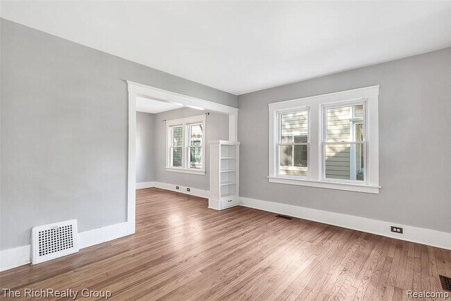 Building Photo - 506 Gardenia Ave