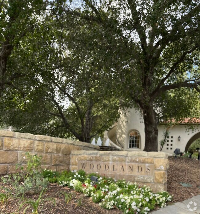 Presidio Student Apartments for Rent Valencia, CA 1 Rentals