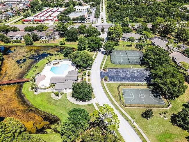 Foto del edificio - 160 Reserve Cir