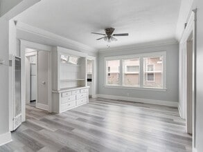 Building Photo - 736 Olive Ave