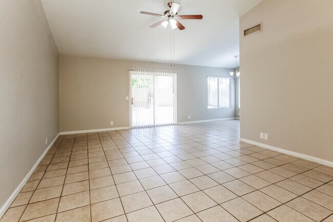 Foto del edificio - 6157 N 87th Ln