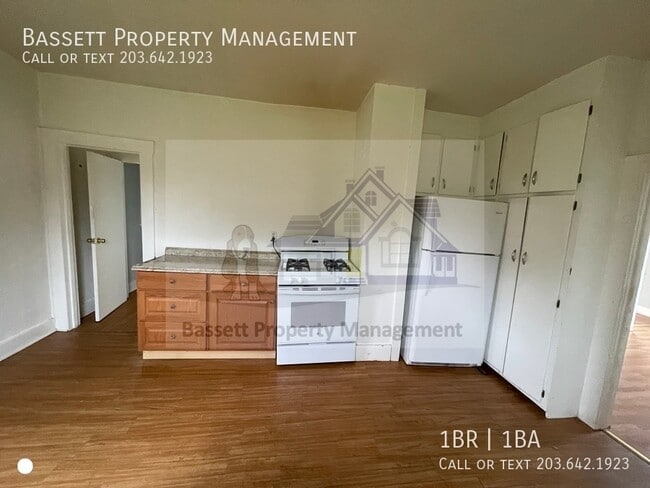 Building Photo - 115 Hubbard Pl