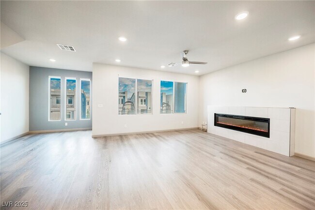 Foto del edificio - 8081 Misty Canyon Ave