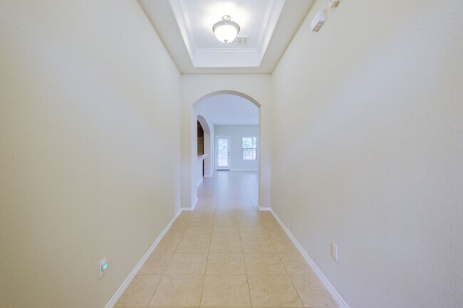 Foto del edificio - Beautiful & Convenient 3 Bedroom, 2 Bath H...