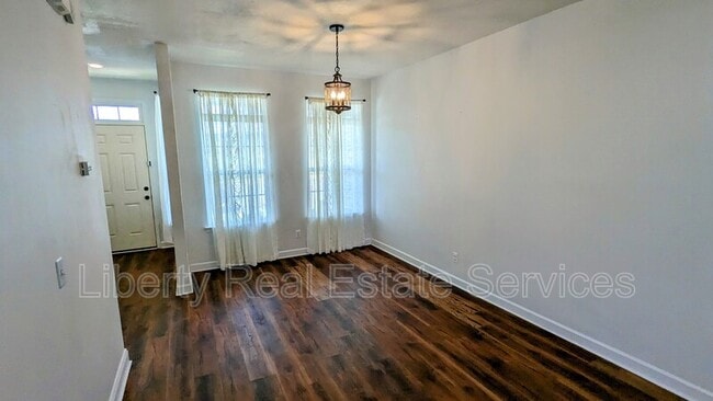 Foto del edificio - 605 Atkinson Dr