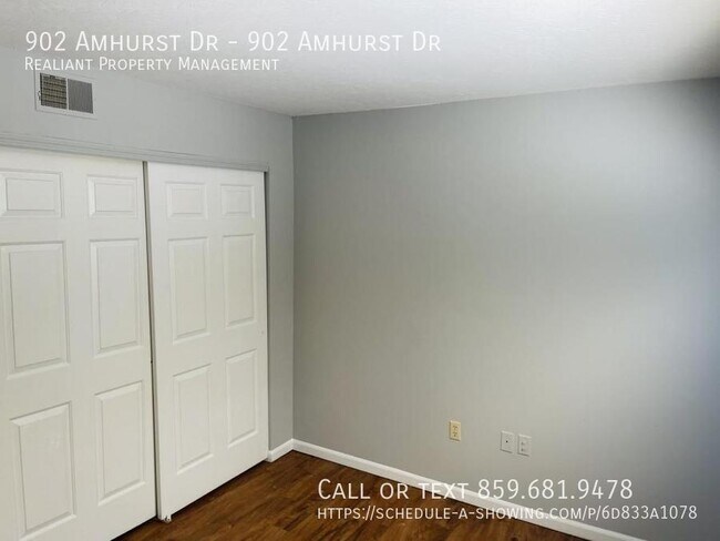 Foto del edificio - Amhurst Apartments, 902 Amhurst Dr