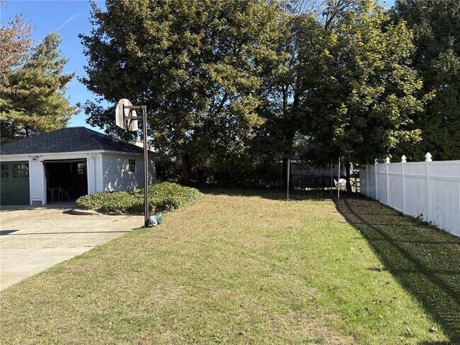 Building Photo - 36-36 Underwood St.