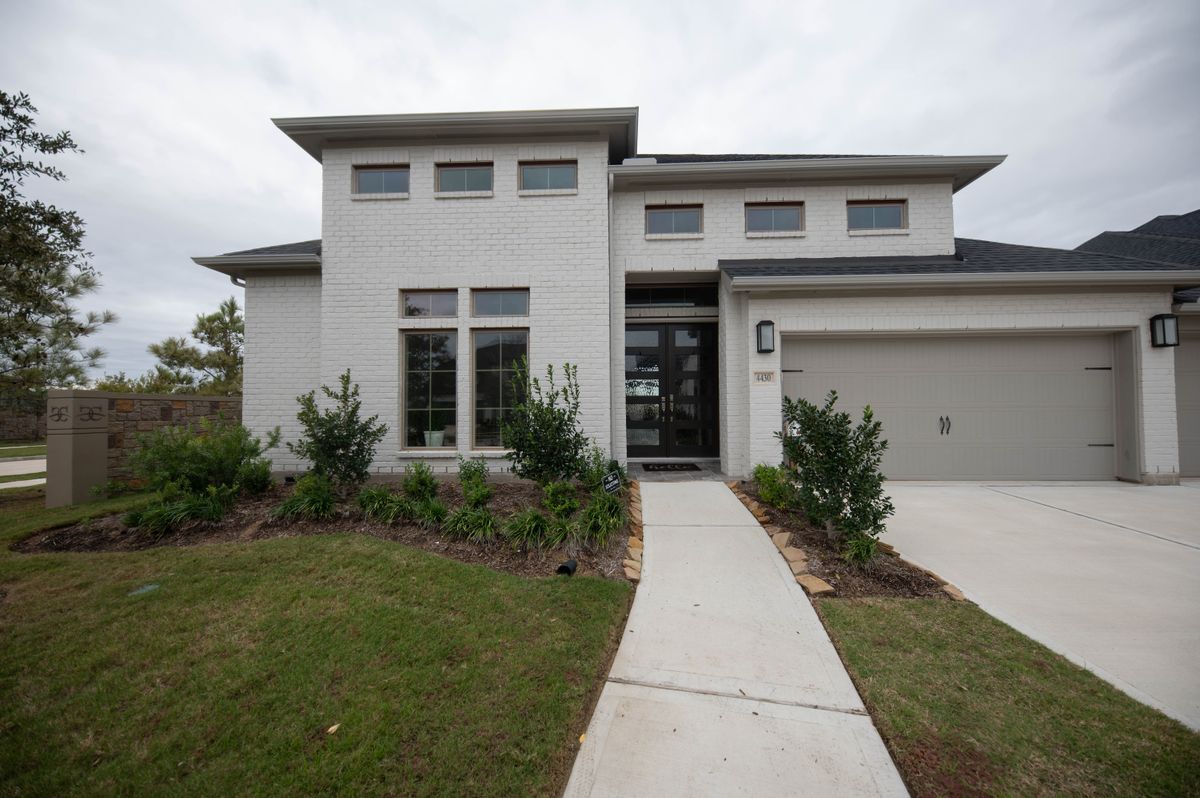 Foto principal - 4430 Windy Oaks Dr