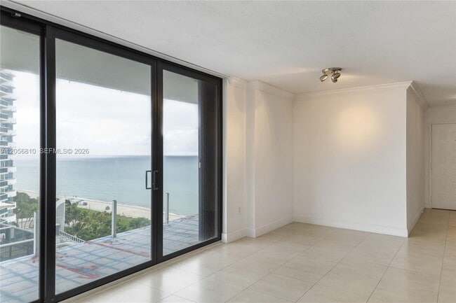 Building Photo - 6061 Collins Ave