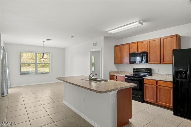 Building Photo - 3495 Acapulco Cir