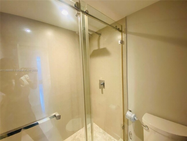 Glass Shower - 19370 Collins Ave