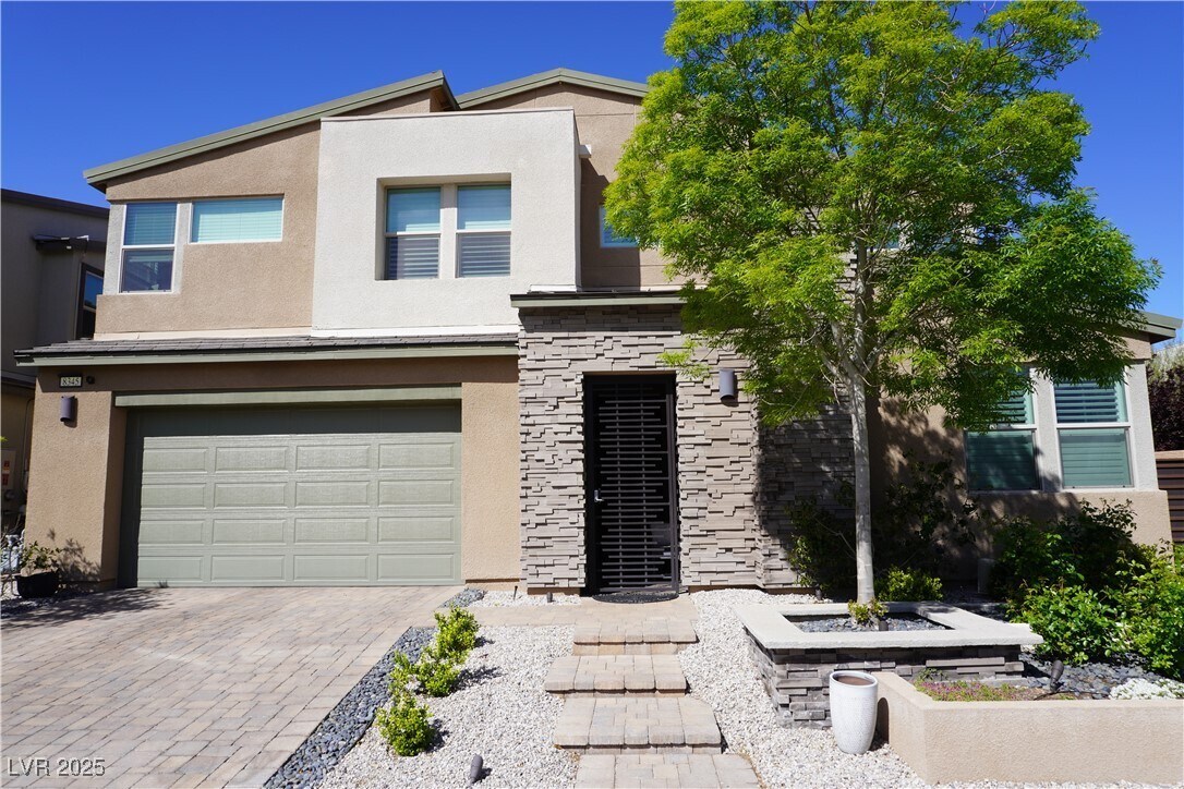 Foto principal - 8345 Skye Creek St