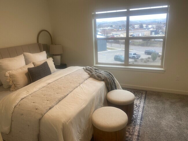 Foto del edificio - 4337 N Waltz Ln