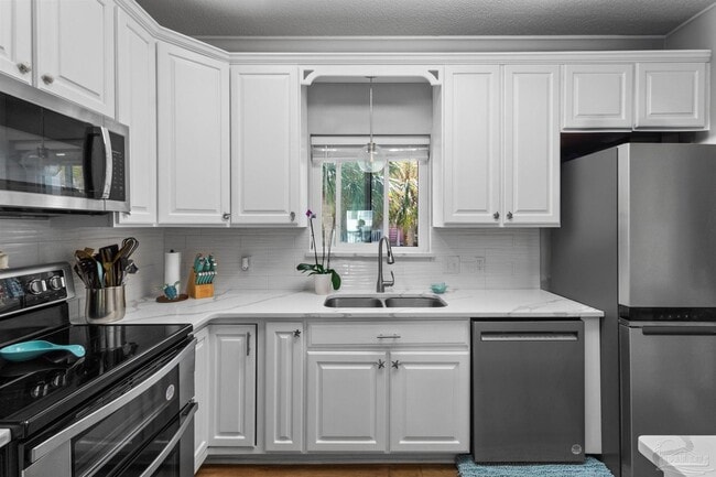 Building Photo - 1437 Sonata Ct