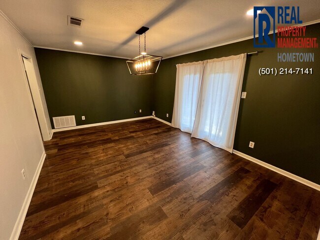 Building Photo - 1714 Biscayne Dr
