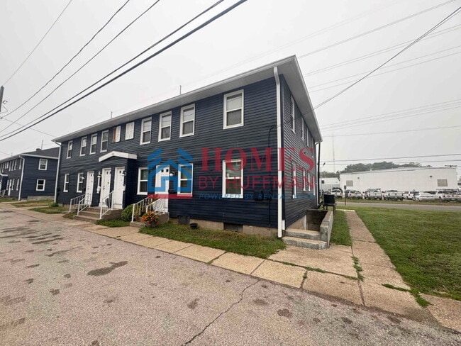 Building Photo - One Bedroom Apartment | Laundry Facility