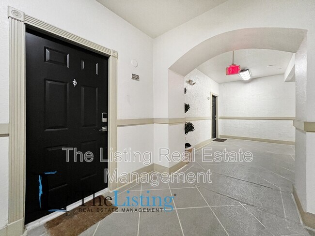 Building Photo - 501 Knights Run Ave