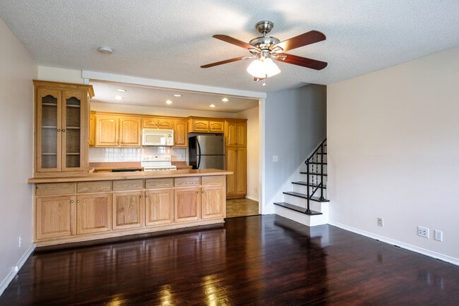 Building Photo - 133 Cline Ave
