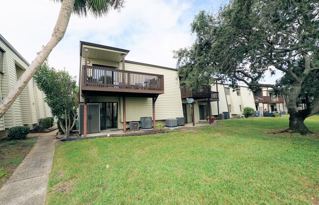 Building Photo - Waterfront Living at Fountainhead – 1 Bedr...