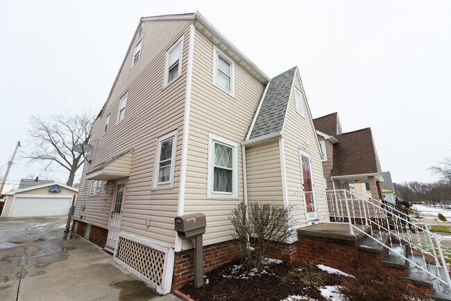 Foto del edificio - 16708 Elsienna Ave