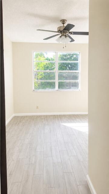 Foto del edificio - 8304 NW 24th St
