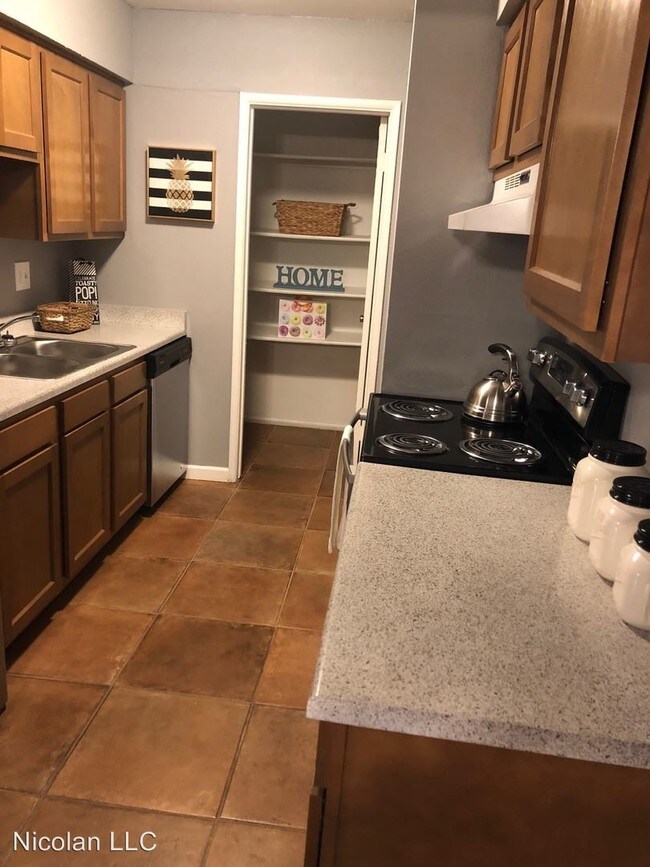 Foto del edificio - 1510 N 48th St