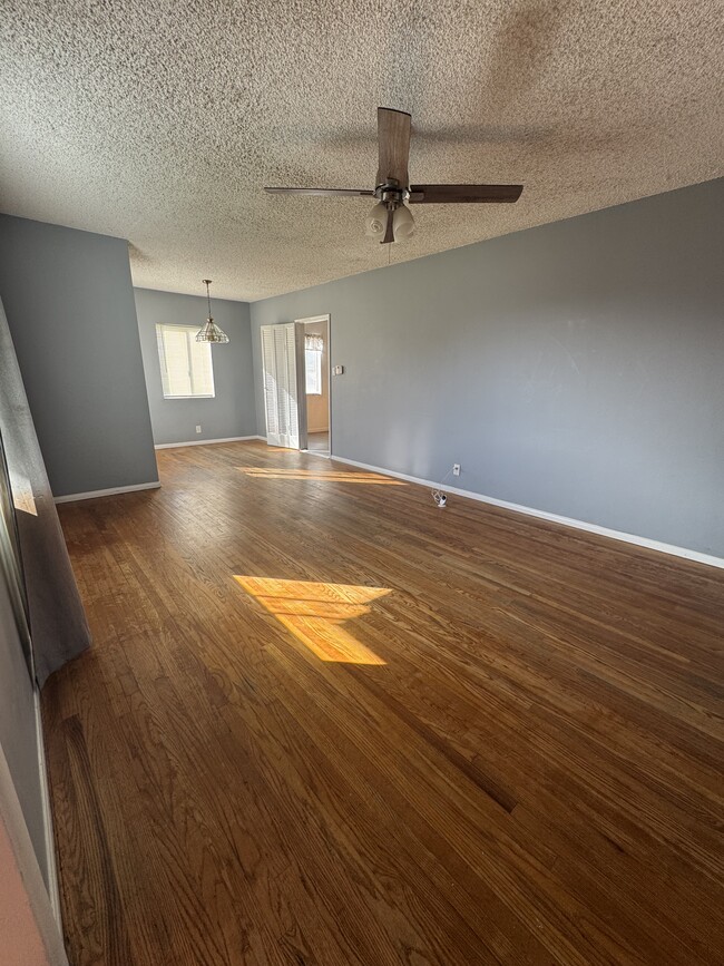 Foto del edificio - 8955 Hershey St