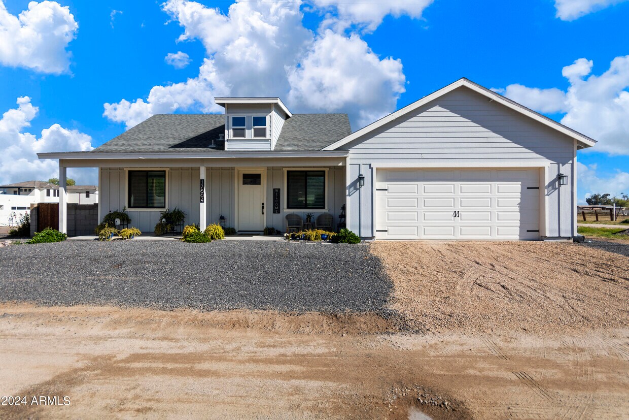 Foto principal - 17604 E Stacey Rd