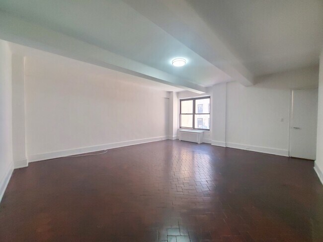 Foto del edificio - 160 W 73rd St