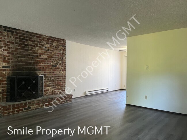 Foto del edificio - 8383 SE Brooklyn St