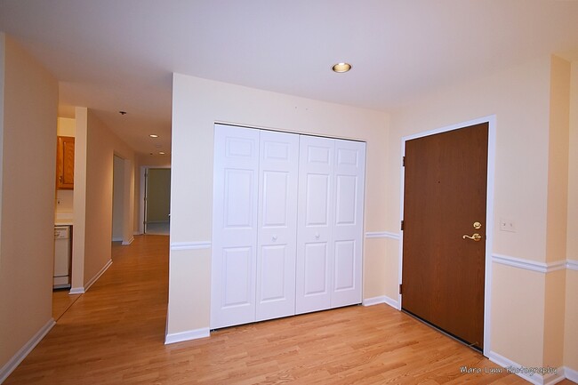 Building Photo - 29 Hunt Club Dr