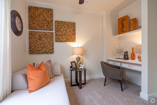 Den - Park at Armand Bayou