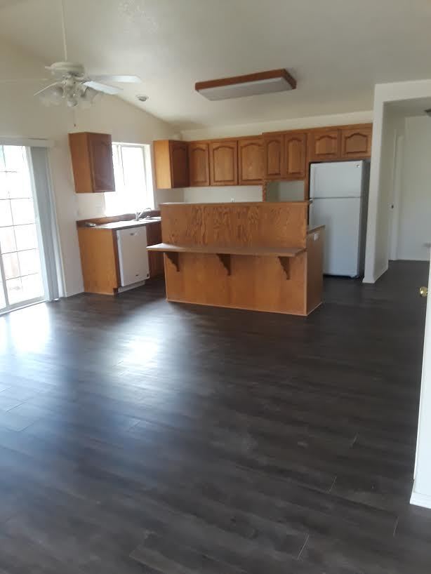 Foto del edificio - Adorable duplex in Prineville - all new in...