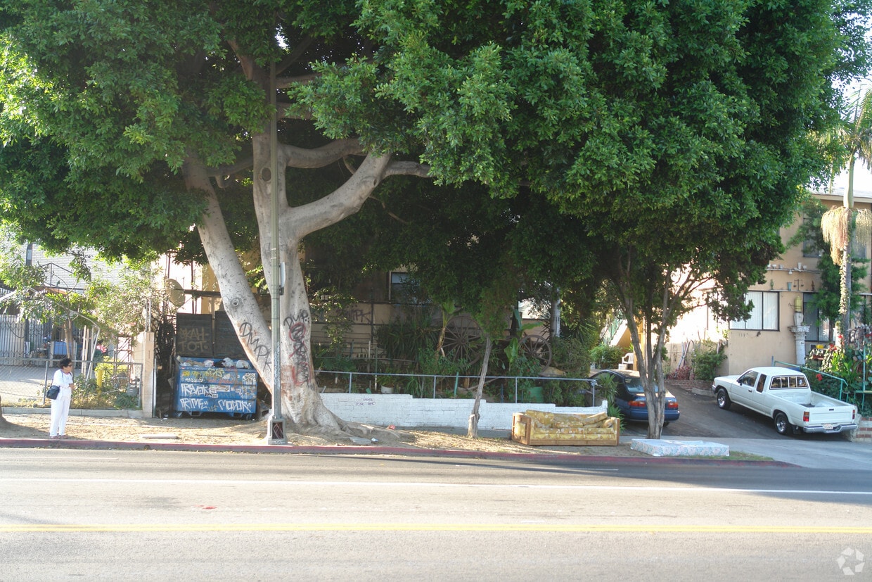 Building Photo - 110 S Rampart Blvd