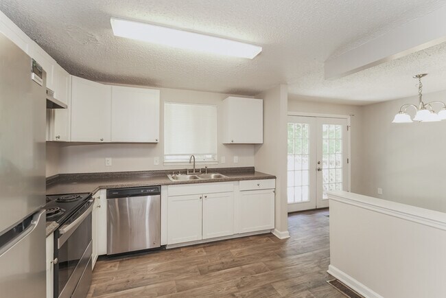 Foto del edificio - 8114 Bald Ridge Dr