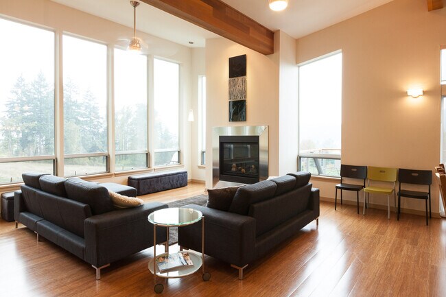 Foto del edificio - 3955 Cedar Ln
