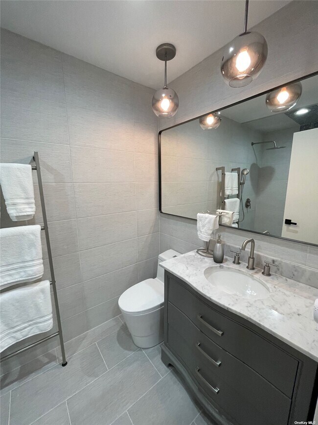 Building Photo - 68 Old Trail Rd