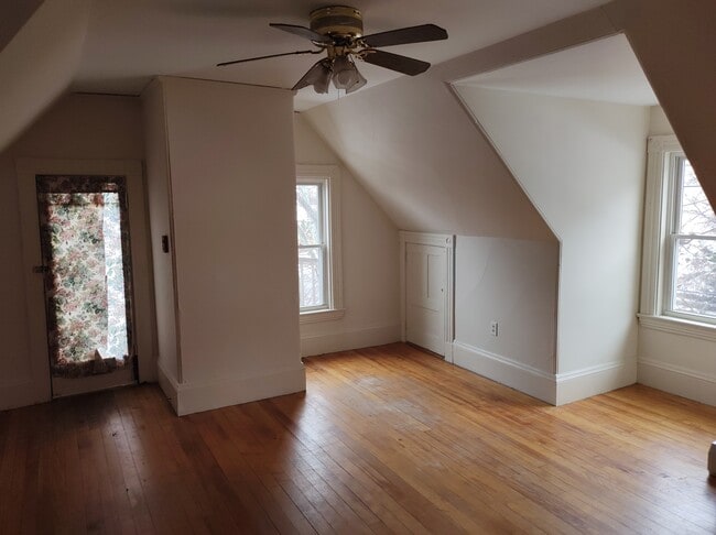 Family Room - 11 Highland Ave