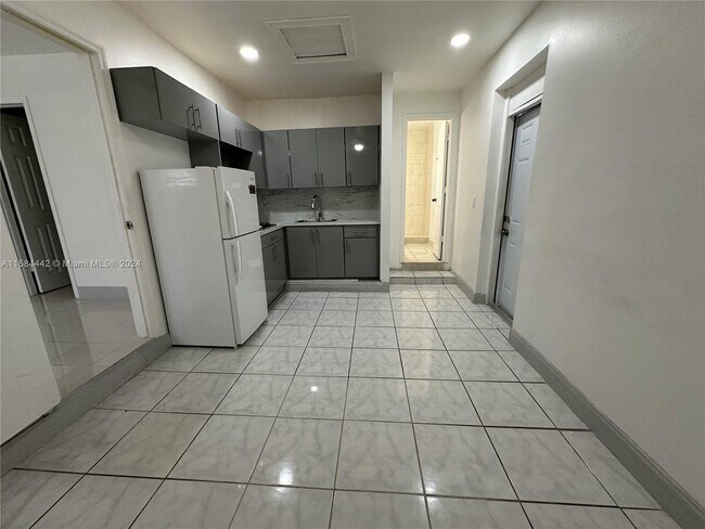 Building Photo - 14331 SW 286th St