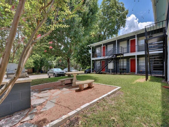 Foto del edificio - 4712 Depew Ave