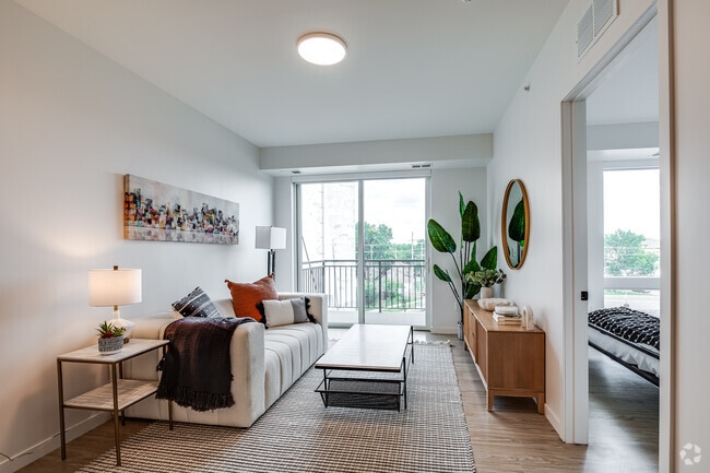 Cityline - 1BR, 1BA - 568SF – Nokomis - CityLine