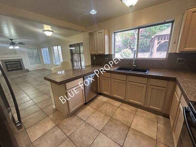Foto del edificio - 5257 W Bobwhite Way