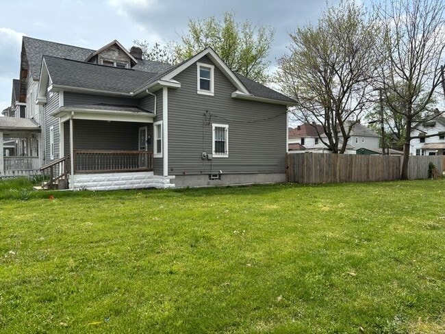 Building Photo - 33 S Princeton Ave