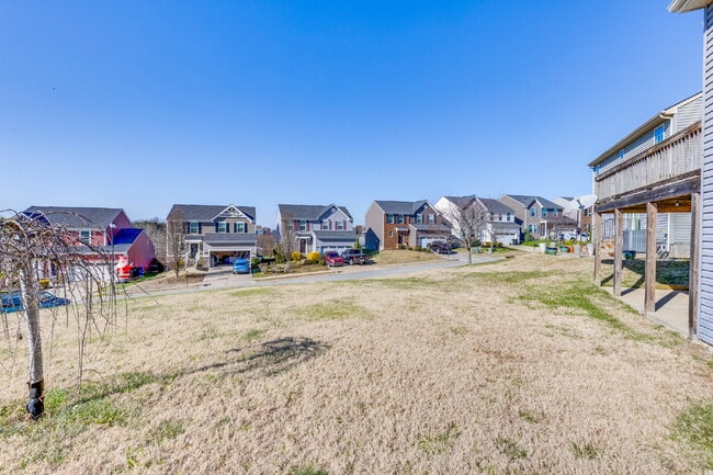 Foto del edificio - 2704 Orleans Dr