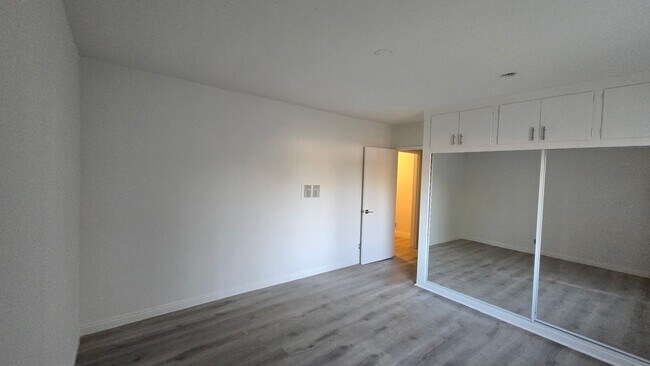 Building Photo - 14310 Tiara St